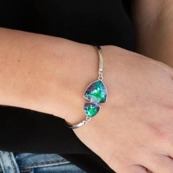 3PCS Green Set: Necklace, Bracelet & Earrings *New* - Picture 10 of 17